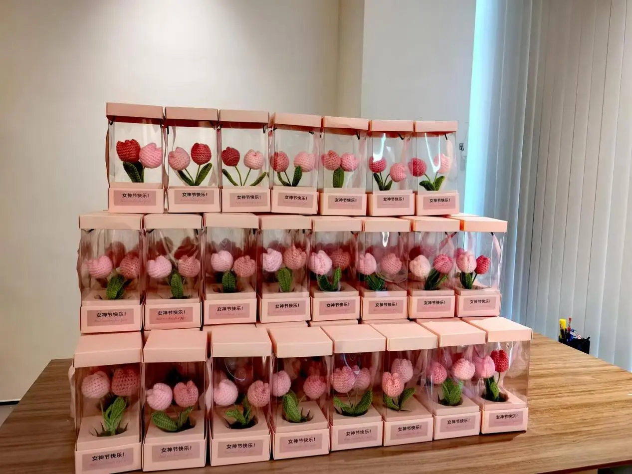 Společnost Quangong Machinery Co., Ltd. pořádá potěšující aktivity na oslavu Dne žen a vzdává hold „její síle“.